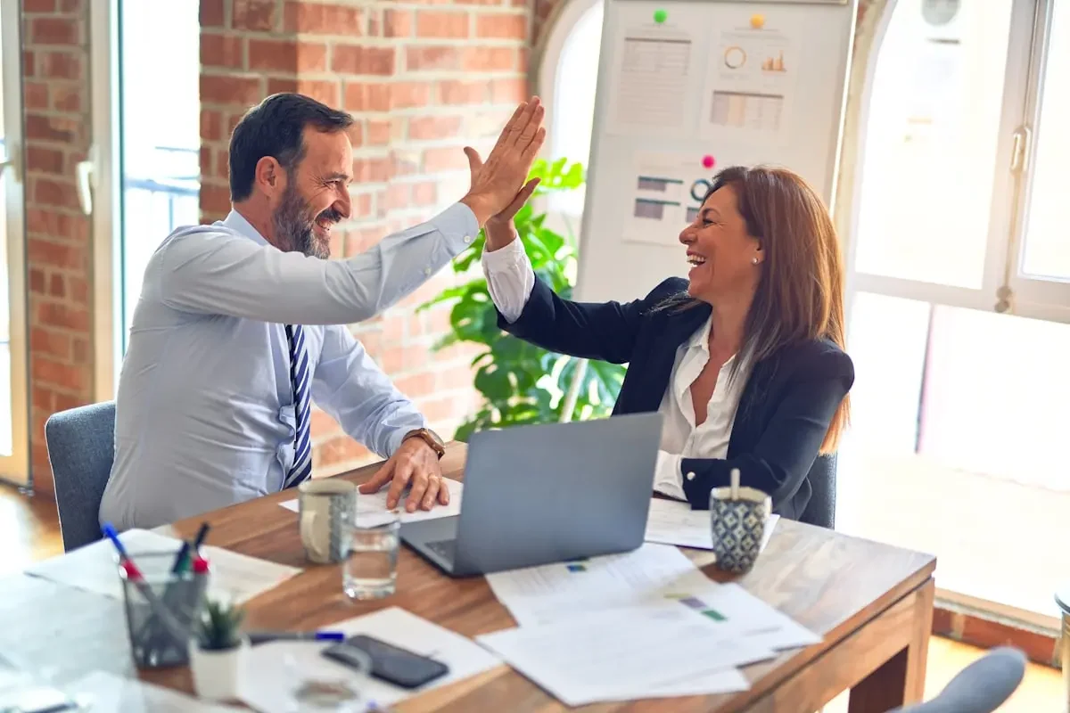 Professional B2B appointment setting team scheduling qualified sales meetings for business clients